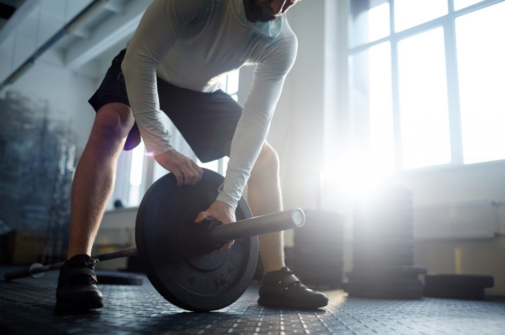 Jak budować masę mięśniową bez siłowni